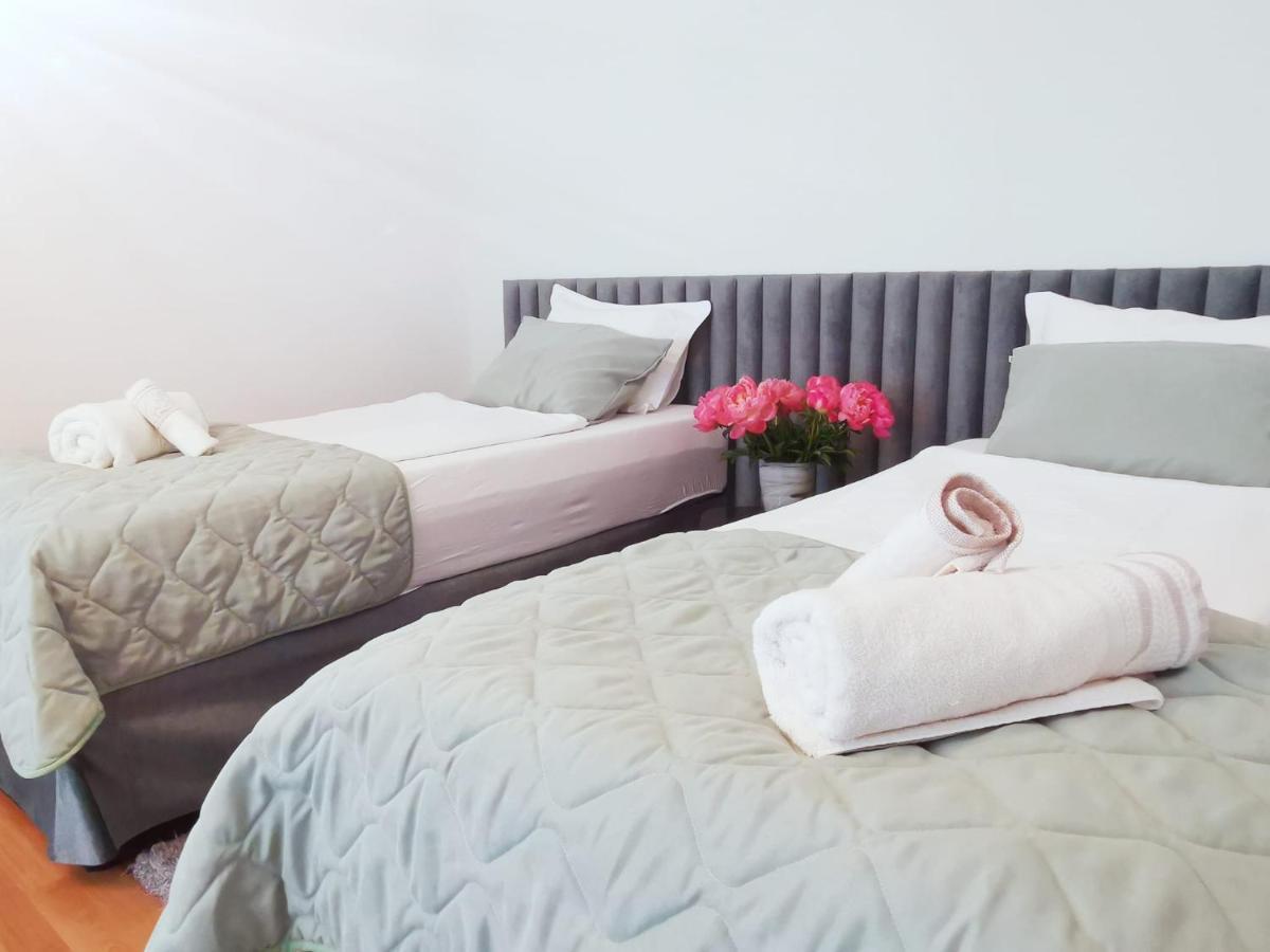 Central Point Apartments Wina Bagian luar foto