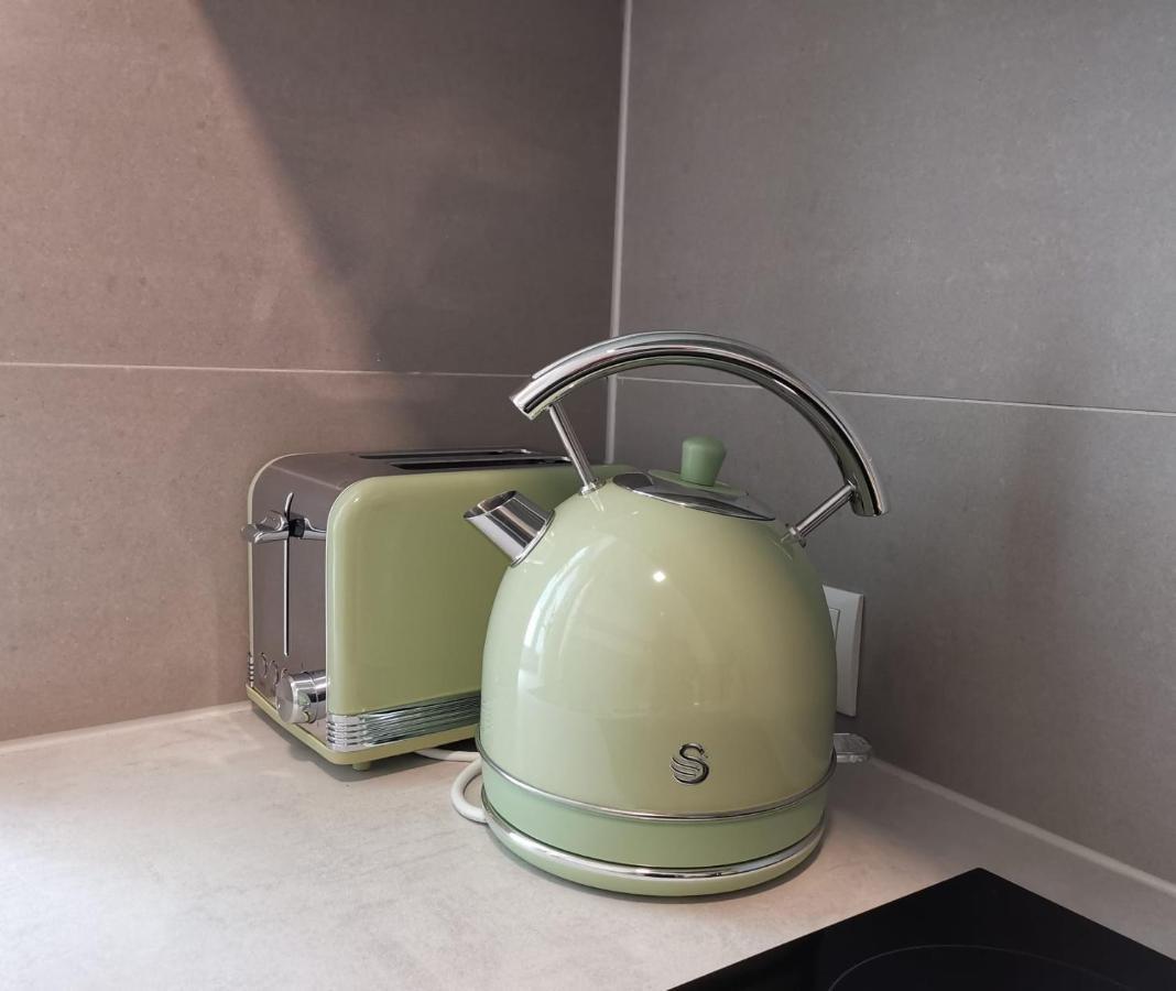 Central Point Apartments Wina Bagian luar foto